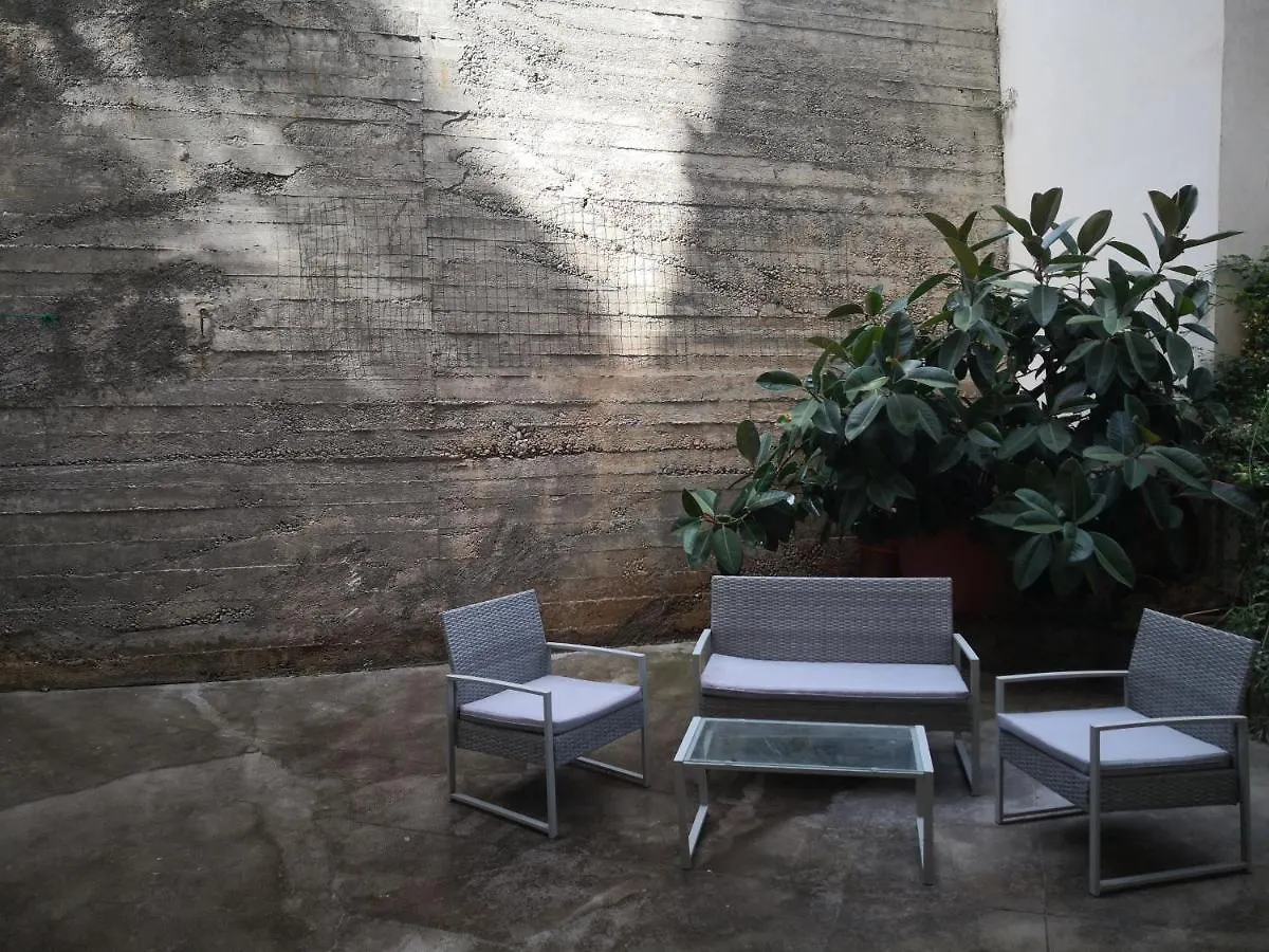 La Casa Di Fabia - Home Suite contacts
